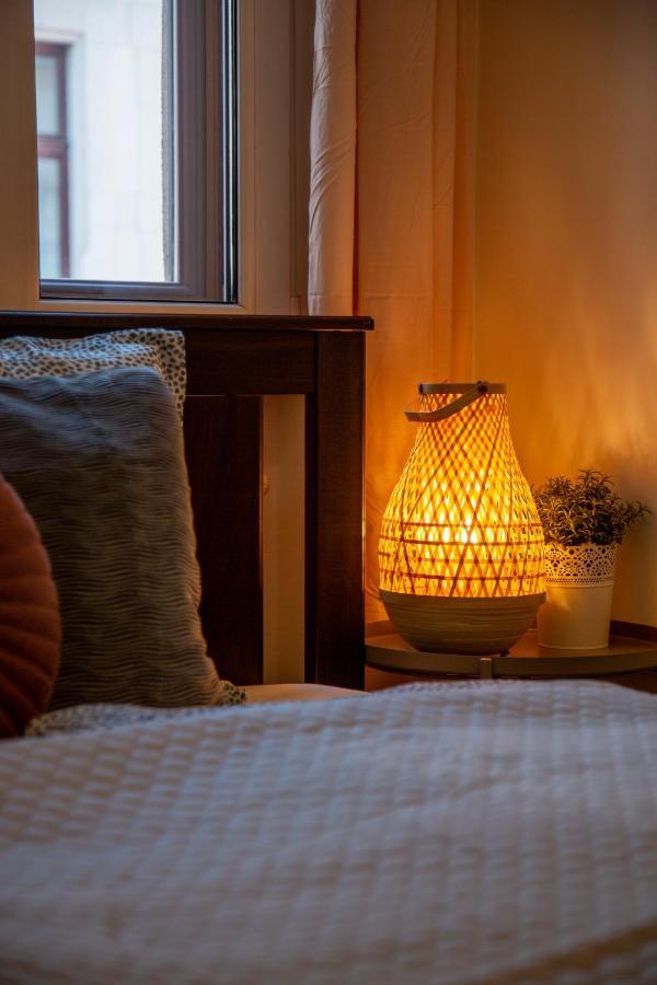 Cozy Home By Bella In The Heart Of Budapest Eksteriør billede