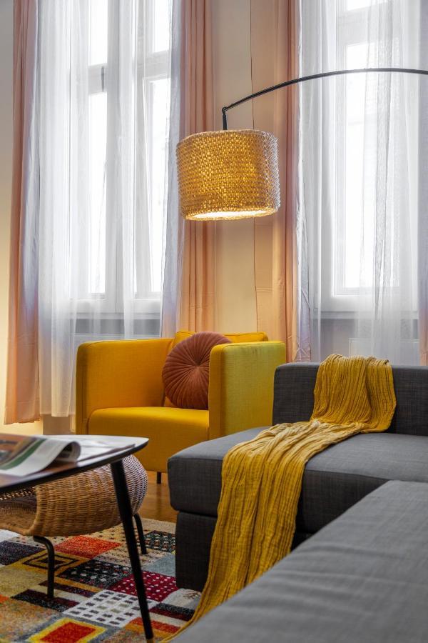 Cozy Home By Bella In The Heart Of Budapest Eksteriør billede