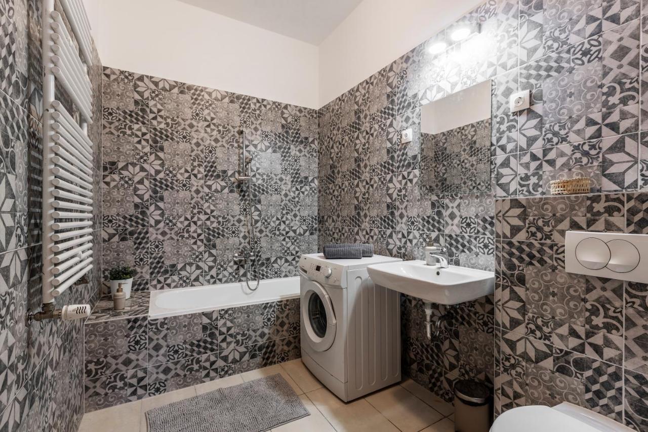 Cozy Home By Bella In The Heart Of Budapest Eksteriør billede